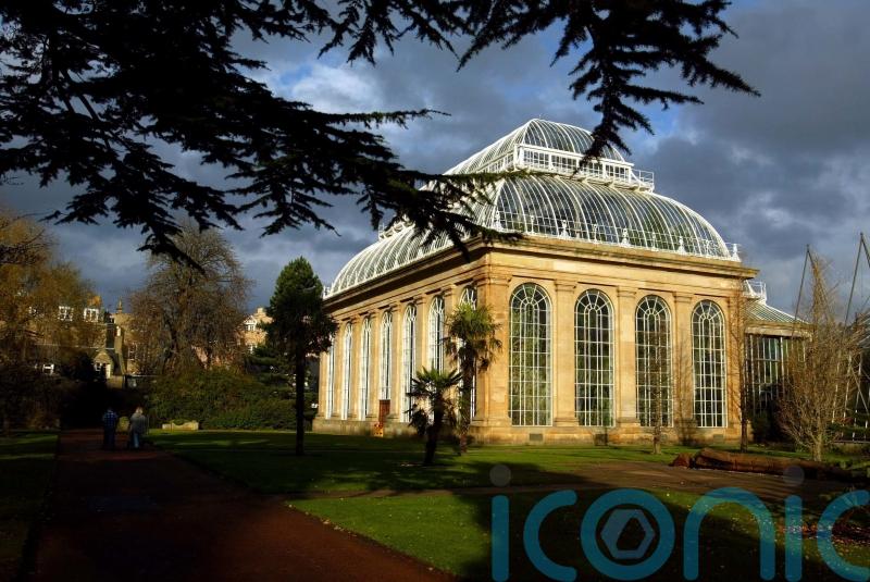 Novel inspired by Edinburgh’s botanic gardens wins Waterstones title