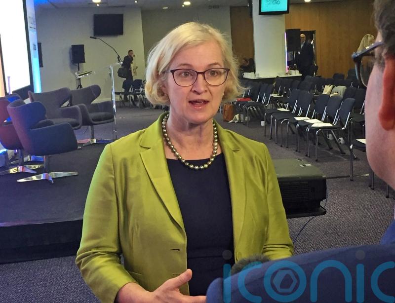 Schools ‘urgently’ need guidance on gender ‘minefield’, says Ofsted chief