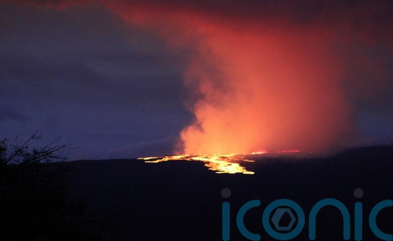 Hawaii’s Mauna Loa erupts as officials warn people to prepare
