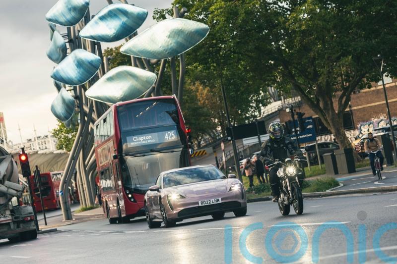 Electric motorbike comes out on top in e-Race across London