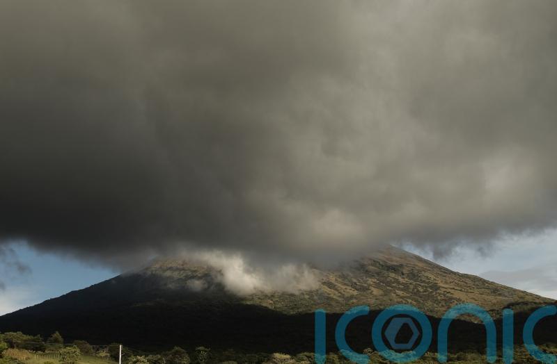Volcano in eastern El Salvador begins to erupt