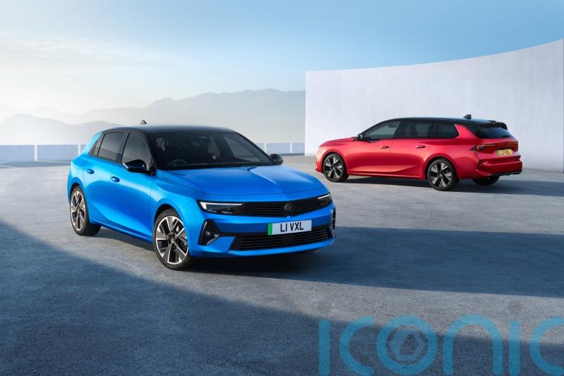 Vauxhall Astra and Astra Sports Tourer gain electric version