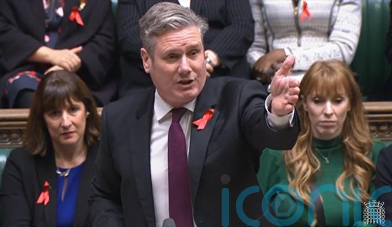 Starmer tells PM Labour will lend him the votes to pass planning reforms