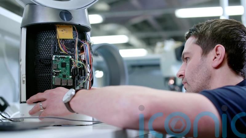 Dyson working on ‘self-improving’ machines