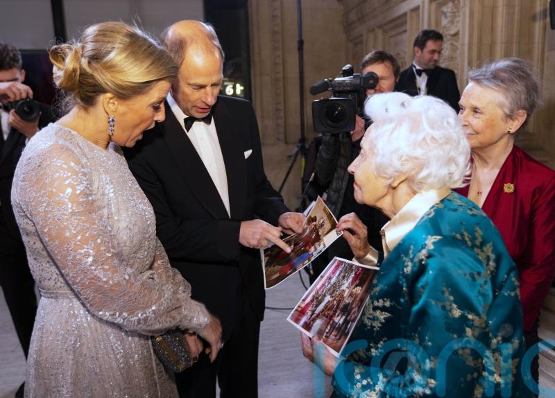 Earl and Countess of Wessex meet royal family photographer at variety show