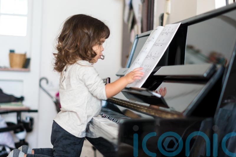 Learning to play the piano ‘improves ability to process sights and sounds’