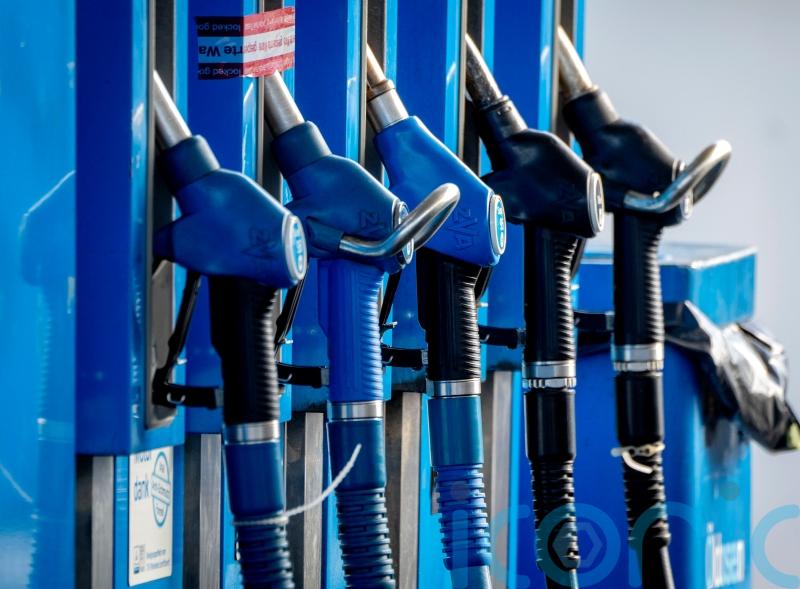 Opec maintains oil targets amid uncertainty over Russian sanctions