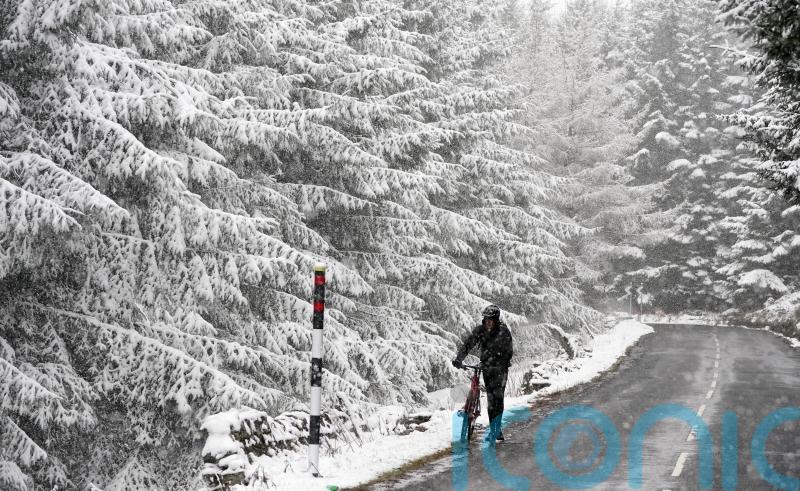 Severe cold weather to hit UK as temperatures plunge