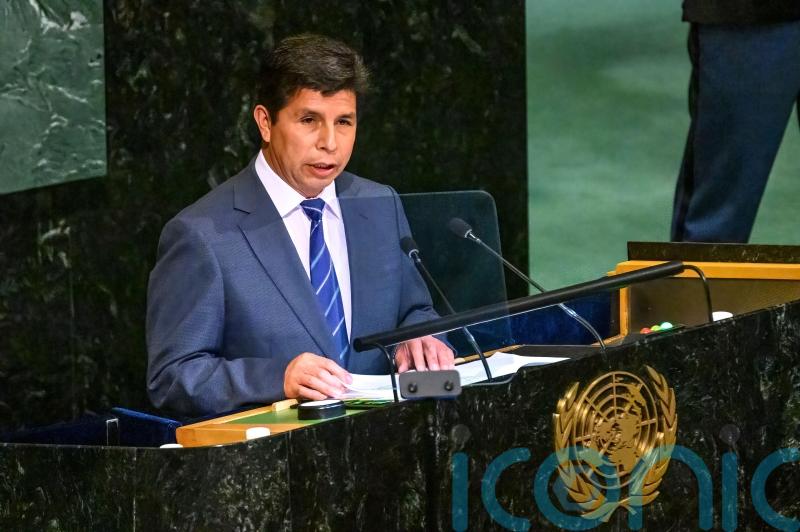 Peruvian legislators oust president after he dissolves Congress