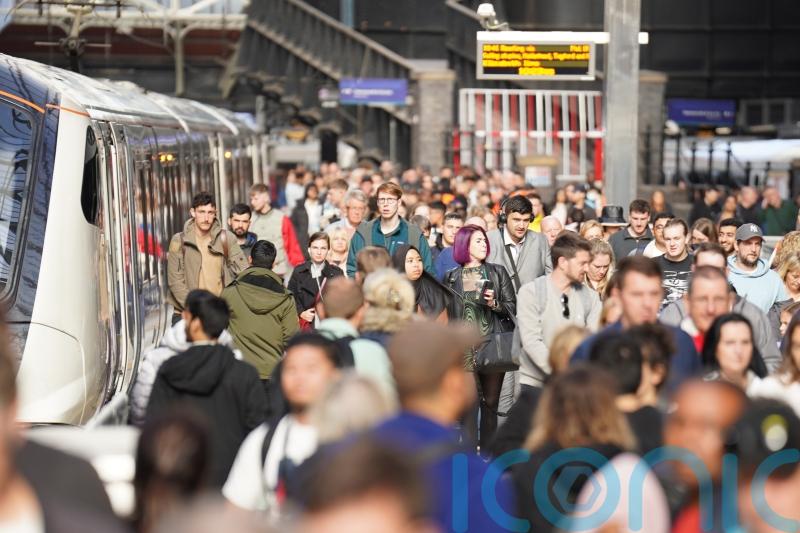 Rail union leaders accuse government of ‘blocking’ deal to end Christmas strikes