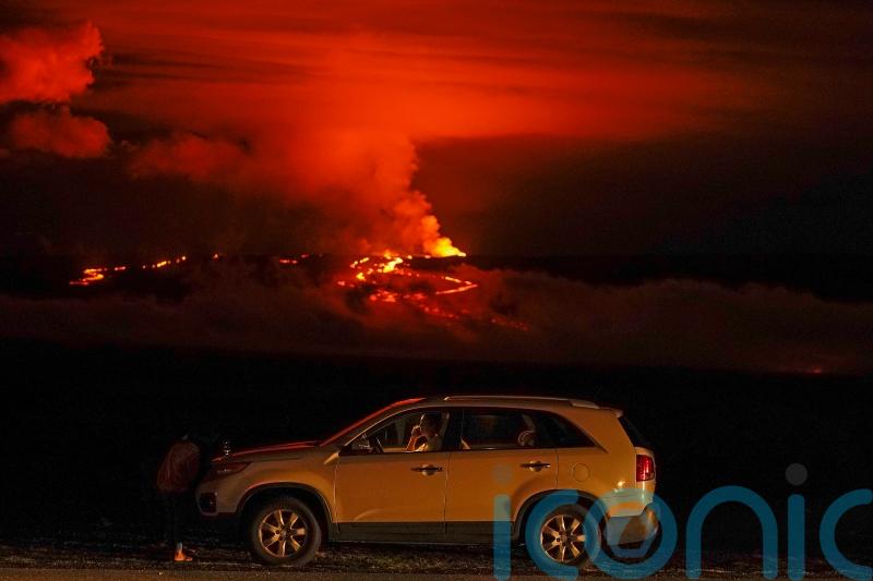 Mauna Loa lava no longer imminent threat to Hawaii highway