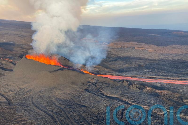 Scientists lower alert over Hawaii’s Mauna Loa volcano