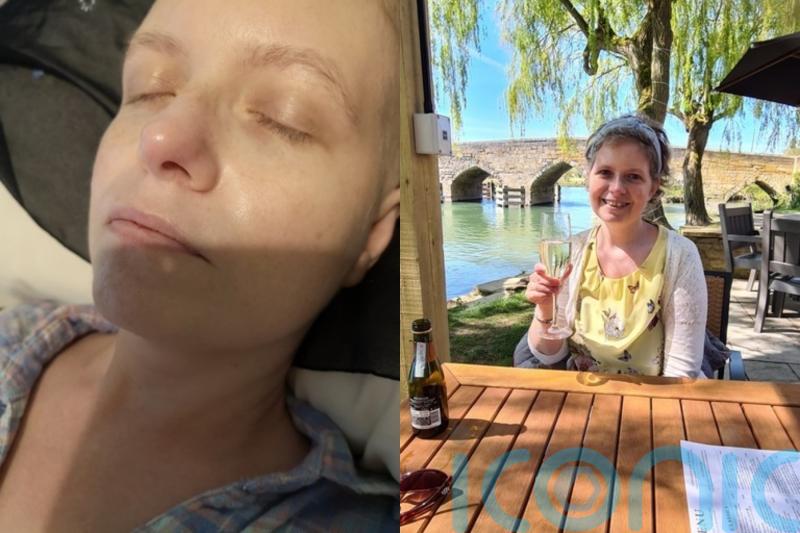 Mum who was diagnosed with breast cancer on wedding anniversary and ‘nearly died’ during chemo said hope kept her going