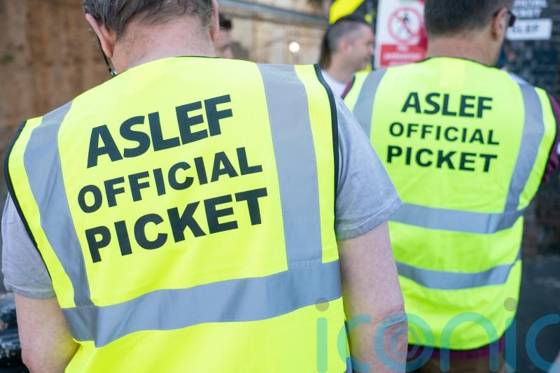 Minister claims it is ‘up to the unions’ if northern train services improve