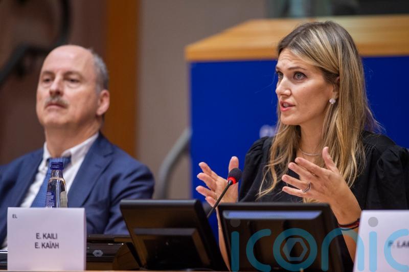 MEP at heart of EU corruption case to remain in custody