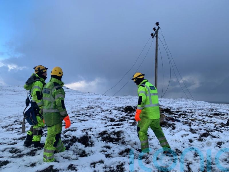 Engineers warn some in Shetland could be without power into weekend