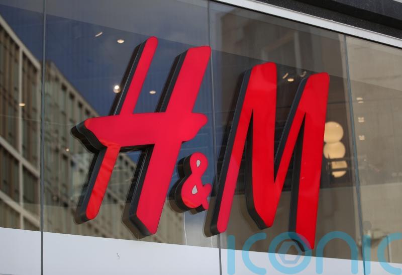 H&M pulls Justin Bieber collection after singer tells fans not to buy it