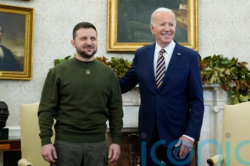 Zelensky thanks &lsquo;ordinary Americans&rsquo; during defiant wartime visit to US