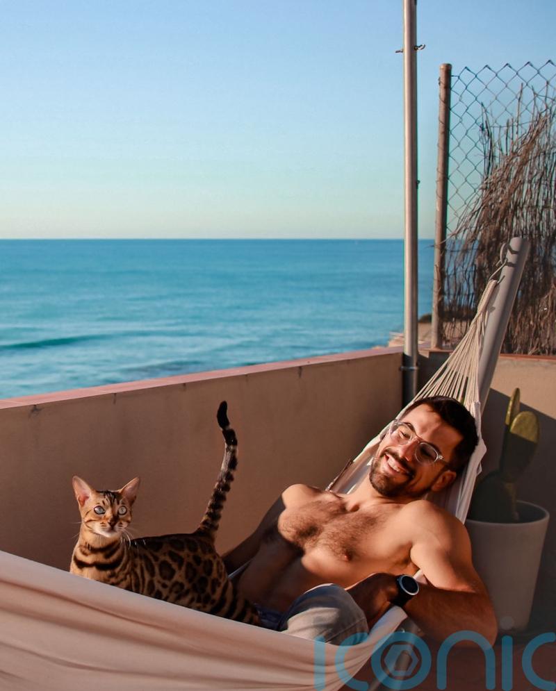 &lsquo;Do more with your cat&rsquo;, says YouTuber who travelled world with feline