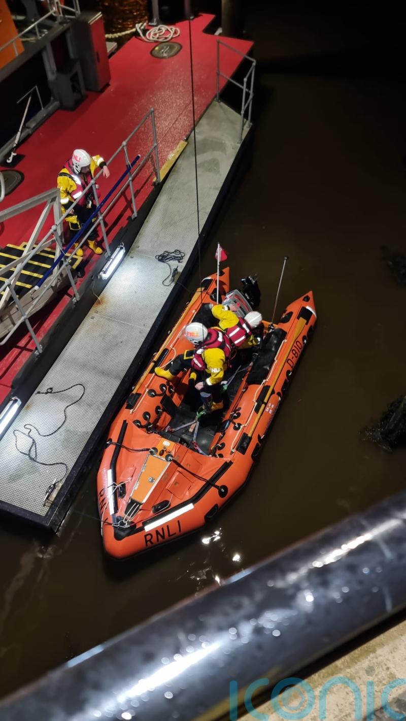 Flares plea after lifeboat crew drops festivities for Christmas Day search