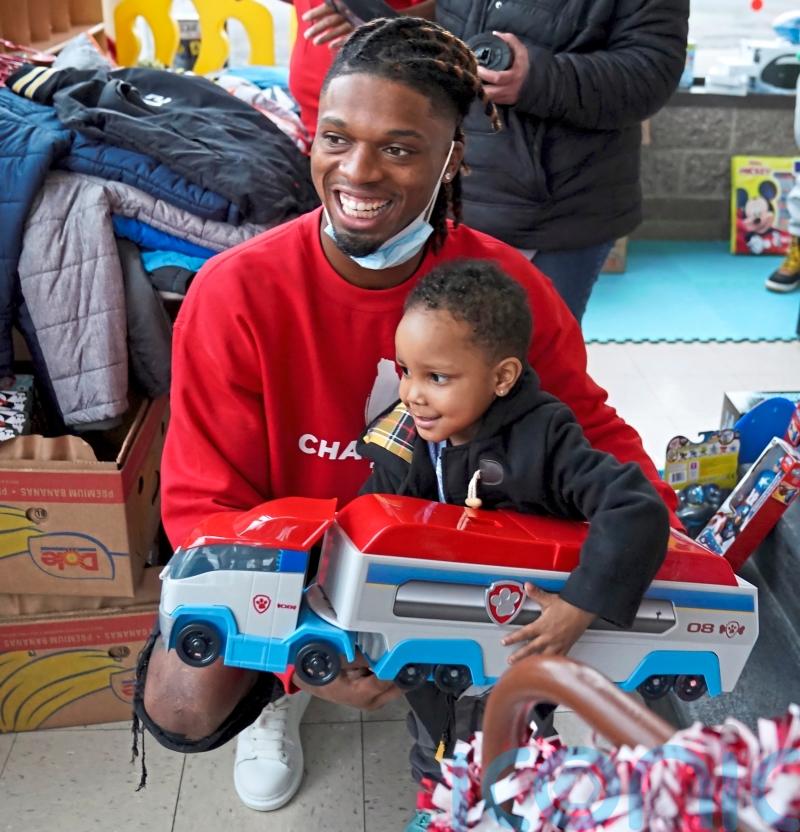 Fans give millions to injured NFL player Damar Hamlin’s toy drive for children