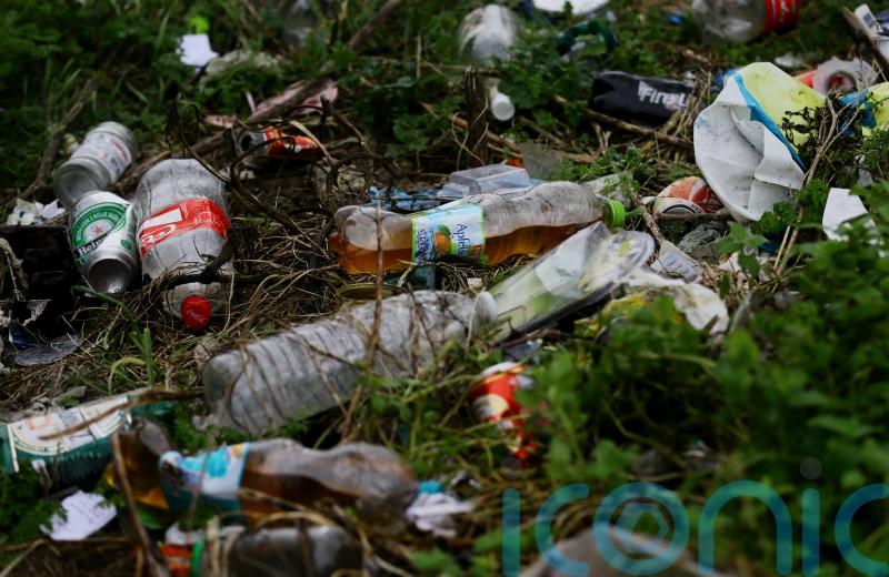 Volunteer litter pickers wanted to help measure impact of deposit return scheme