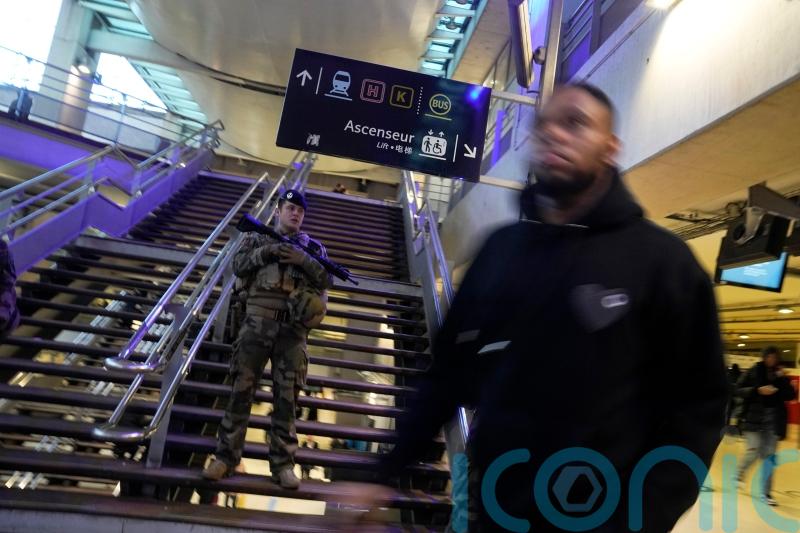 Attacker shot by police after six stabbed at Paris railway station