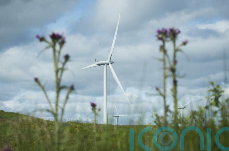 Turbines set new British wind power record