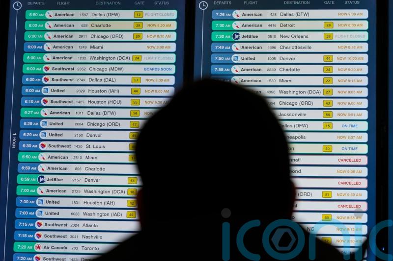 Flight disruptions cascade across US after computer outage