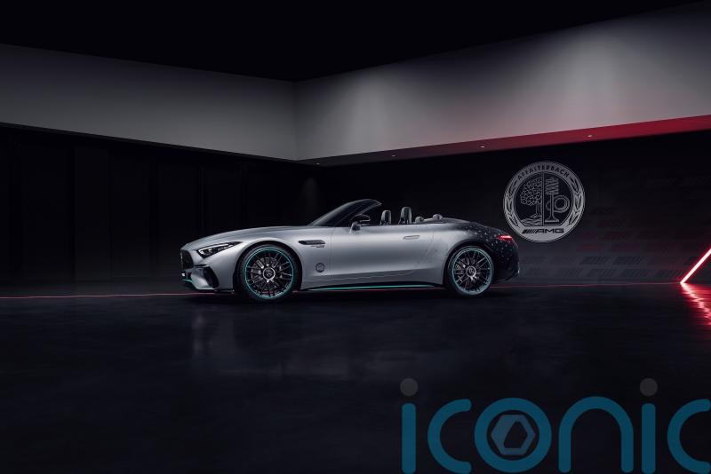 Mercedes marks end of 2022 Formula 1 season with special-edition SL