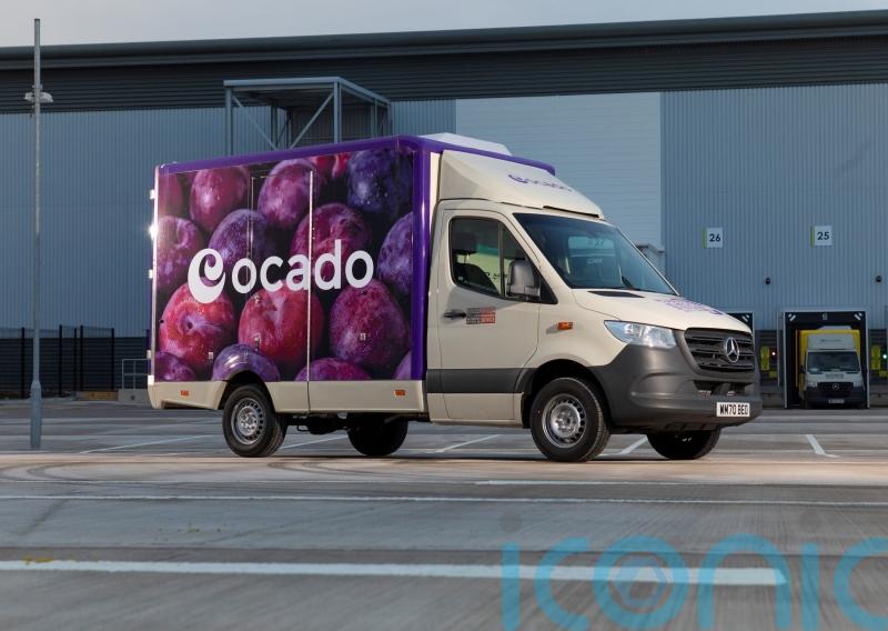 Ocado set to post grocery growth in latest festive update