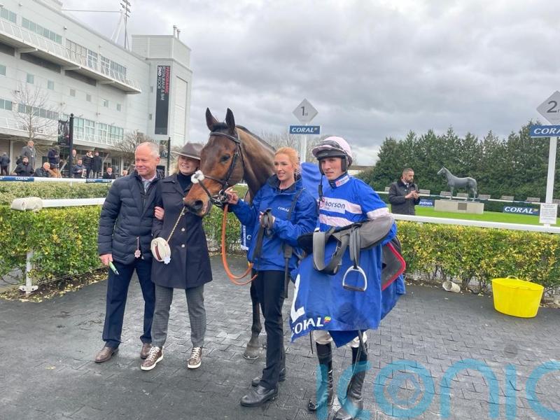 Pic D’Orhy powers to Silviniaco Conti win for Nicholls and Cobden
