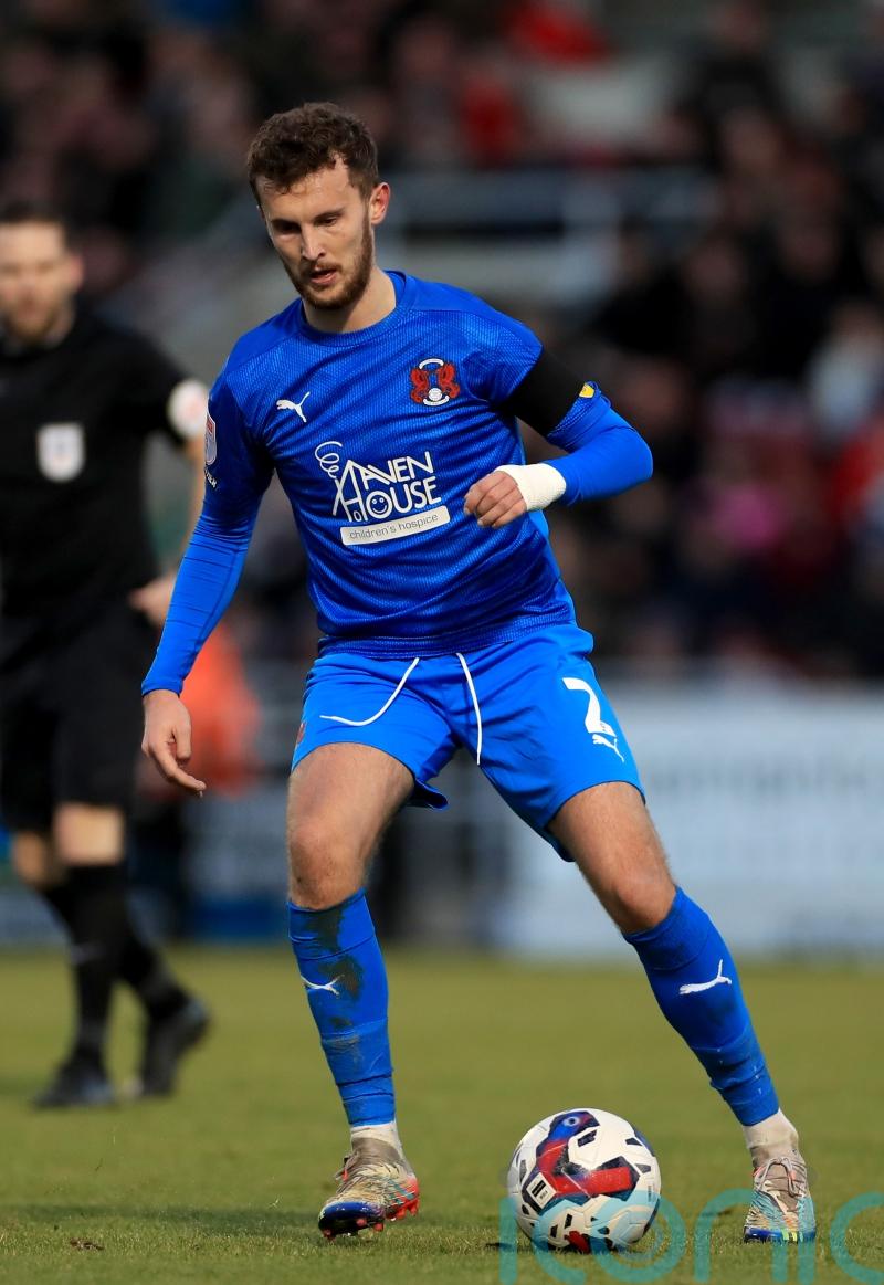 Tom James sent off late on as leaders Leyton Orient held at home by Barrow