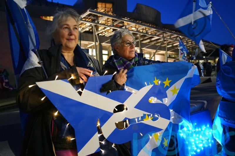 Constitutional debate has become ‘crisis of democracy’, warns Flynn