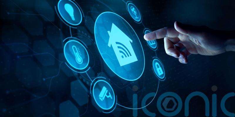 Users of smart devices should receive more security information, MPs hear