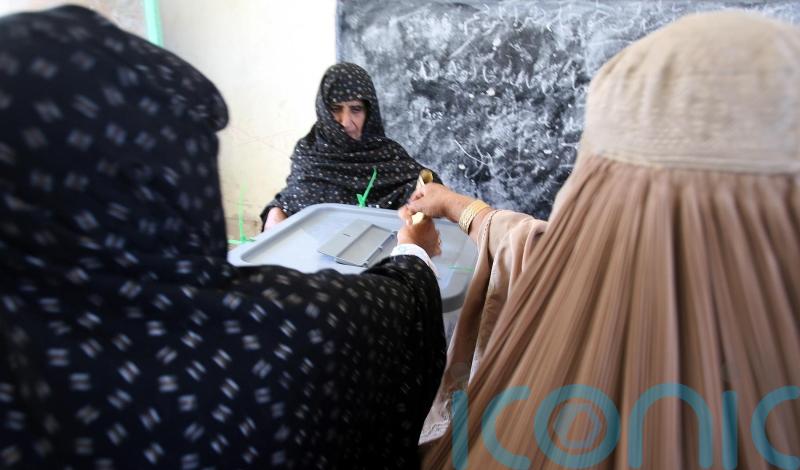 Ministers urged to safeguard aid to Afghanistan after ban on female aid workers