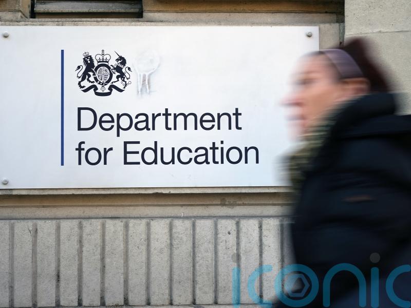 Education unions in six-hour talks with Government officials to avert strikes