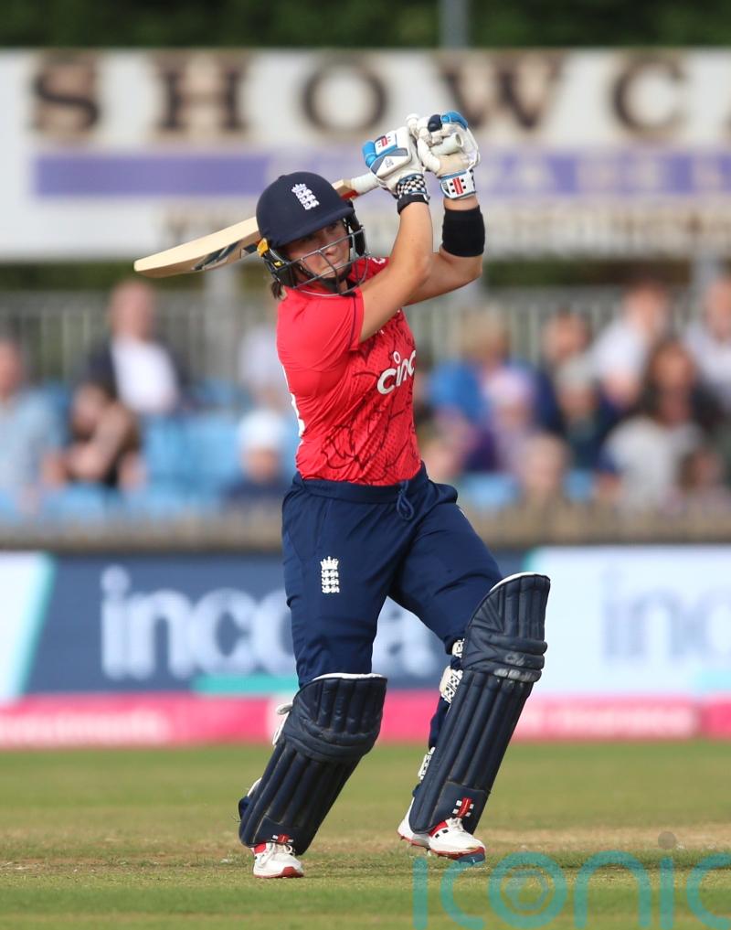 Alice Capsey ‘weeks ahead of schedule’ in recovery from broken collarbone