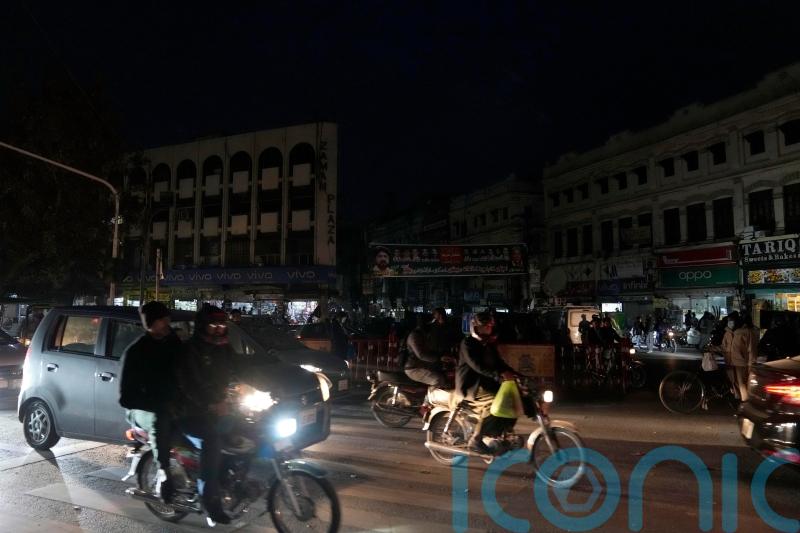 Pakistan’s premier apologises to nation for power cut affecting millions
