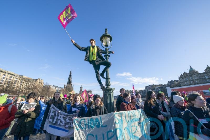 Teachers mark halfway point in strike action with Burns-style poetry recital