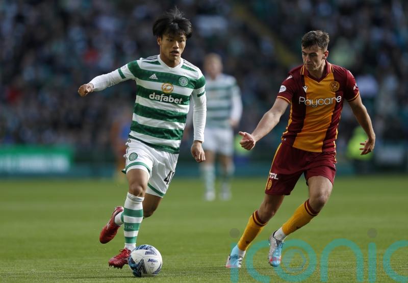 Barry Maguire joins Dundee on loan from Motherwell