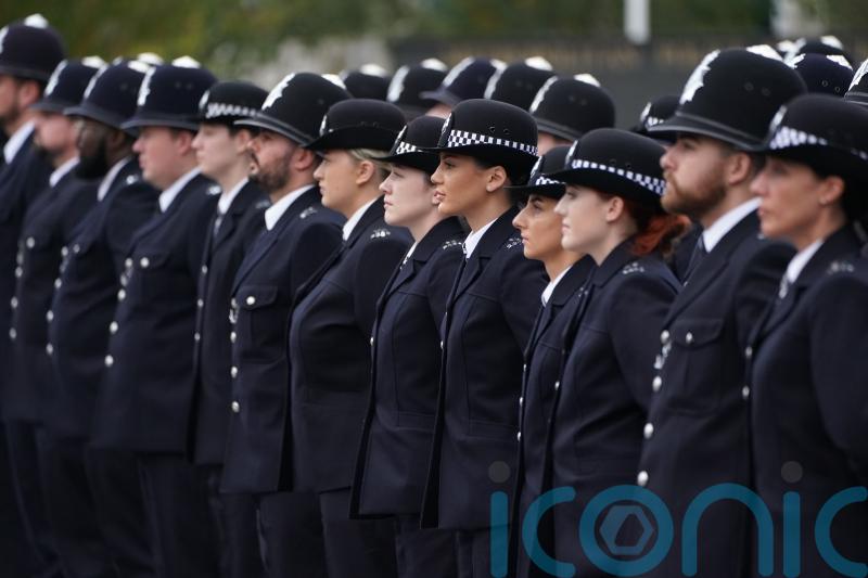 Vetting of officers should be done by independent body, police chief suggests