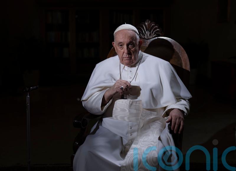 Pope clarifies homosexuality and sin comments in note