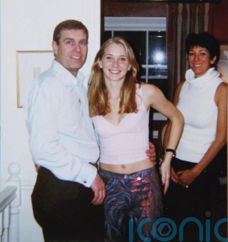 Evidence ‘suggests Duke of York and Virginia Giuffre photograph is real’