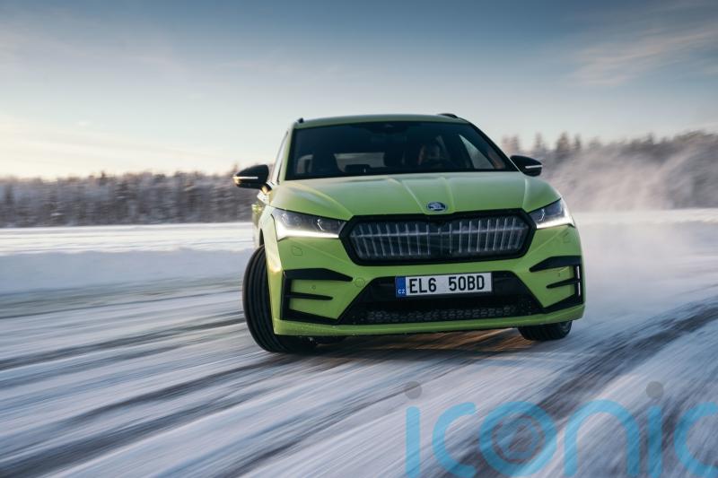 Skoda takes new world records with Enyaq ice drift