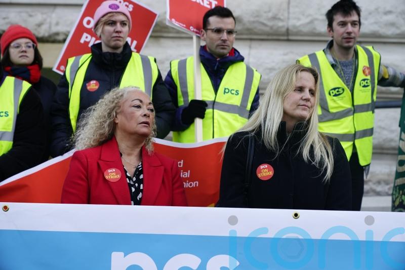 Labour MP apologises for describing Israeli government as ‘fascist’