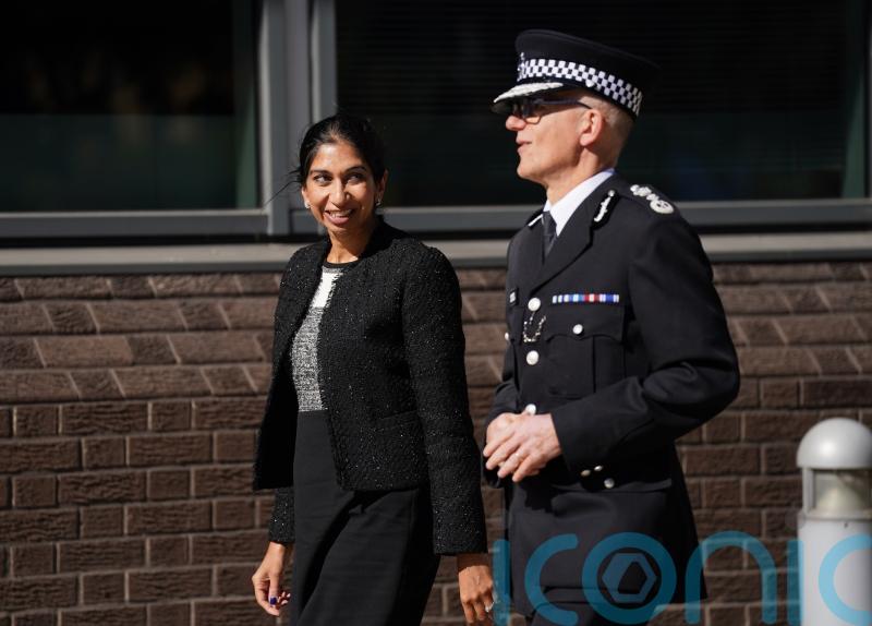 Braverman tells police to stop ‘posing for photos’ with disruptive protesters