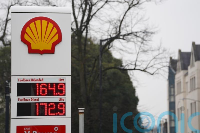 Shell profits fuel calls for increase in oil and gas windfall tax