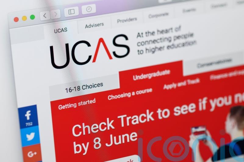 Apprenticeships to be showcased alongside degrees on Ucas website