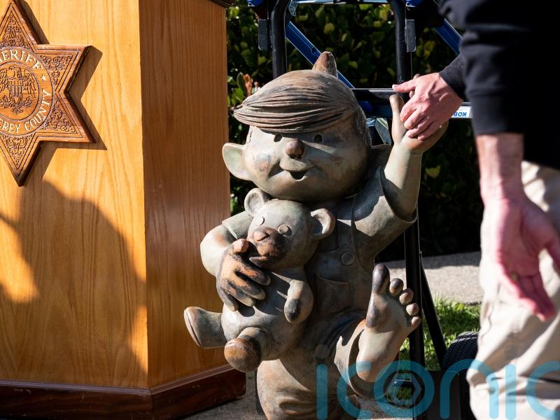 Missing Dennis the Menace statue found in lake